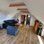 Apartma Na Kozolcu Apartment Dobovec
