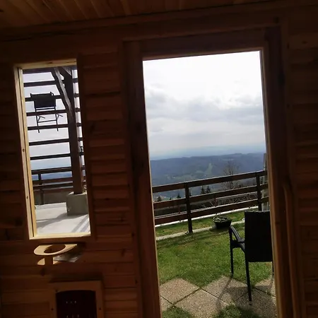 Apartma Na Kozolcu